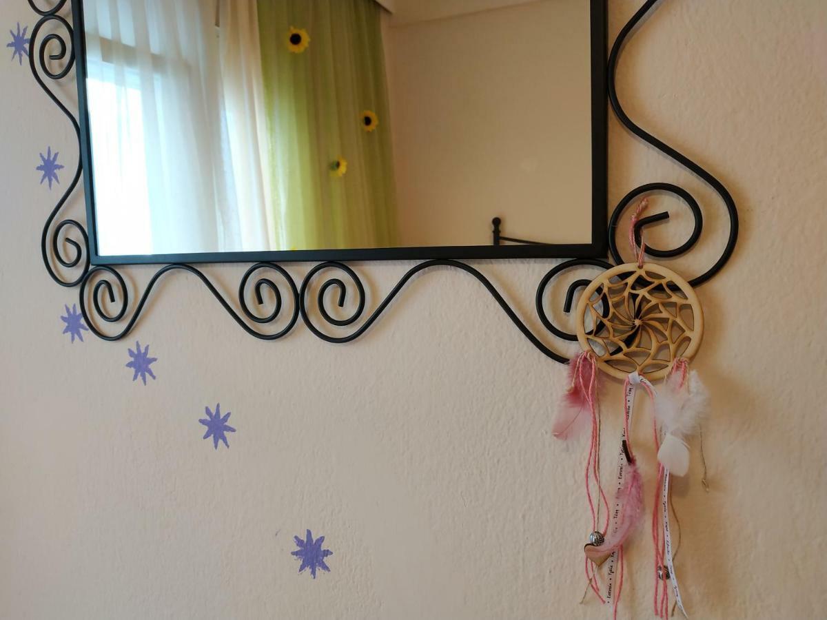 Cosy Apartment By The Sea メタモルフォシ エクステリア 写真